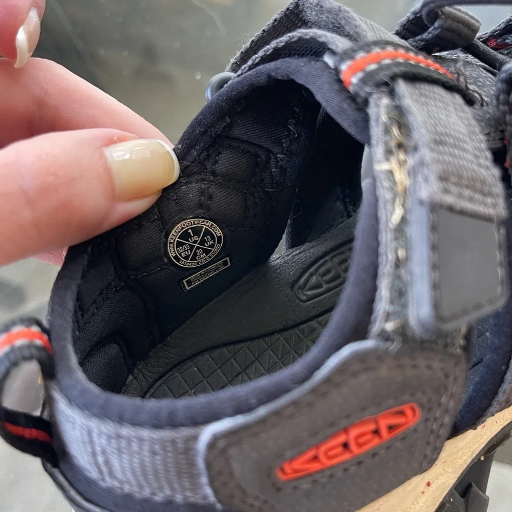 Keen‎ Sandals Kids 1 Newport Gray Orange 1018434 Terrain Hiking Washable